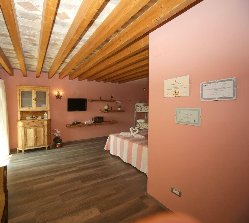 La Bosca Agriturismo กาวาร์โด ภายนอก รูปภาพ